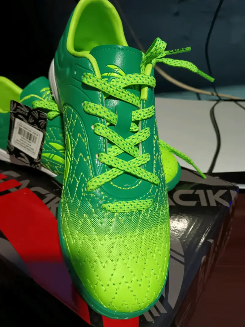 Zapatillas deportivas verdes para fútbol sala - 5