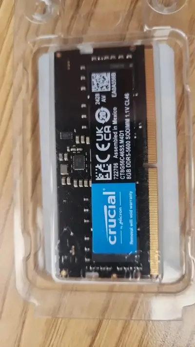 Memoria RAM Crucial 8GB DDR5 5600 SODIMM - miniatura 1