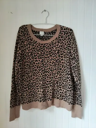 Suéter de mujer con estampado animal print - miniatura 1
