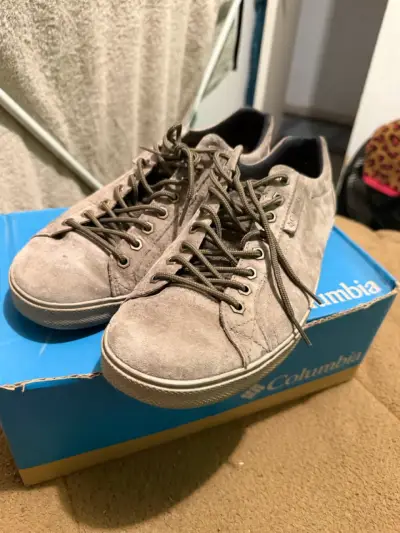 Zapatillas casuales de gamuza Columbia grises - miniatura 3
