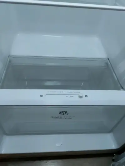 Refrigerador compacto con control de humedad - miniatura 2