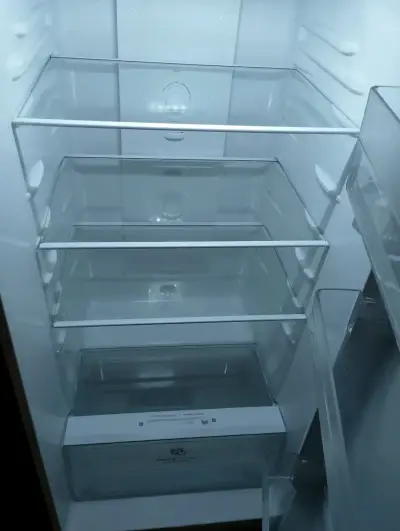 Refrigerador compacto con control de humedad - miniatura 4