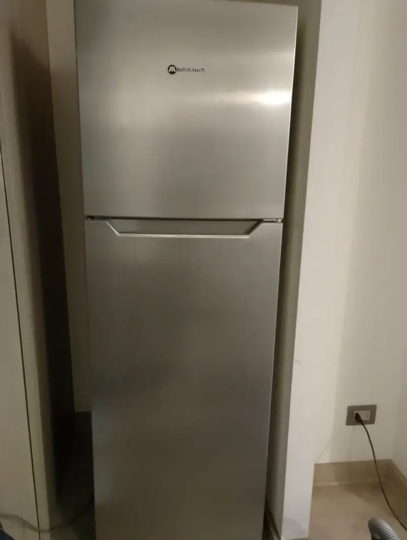 Refrigerador compacto con control de humedad - 5