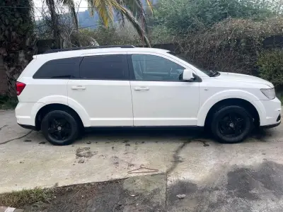 Dodge journey 2012 - miniatura 3