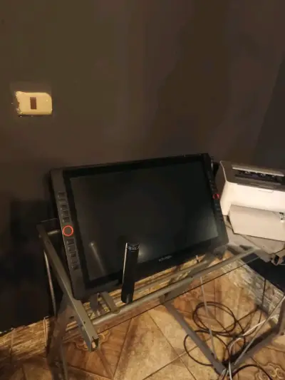 Monitor de dibujo XP-Pen con soporte ajustable - miniatura 1