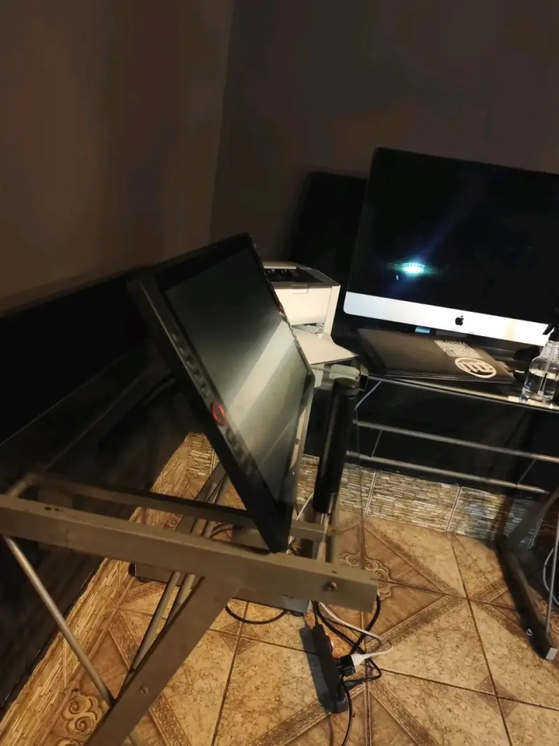 Monitor de dibujo XP-Pen con soporte ajustable - 2
