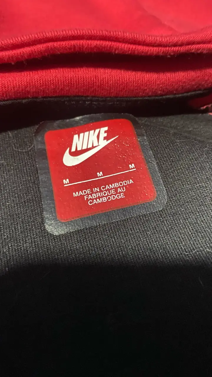 Polerón Nike Tech Rojo/Negro talla M - 2