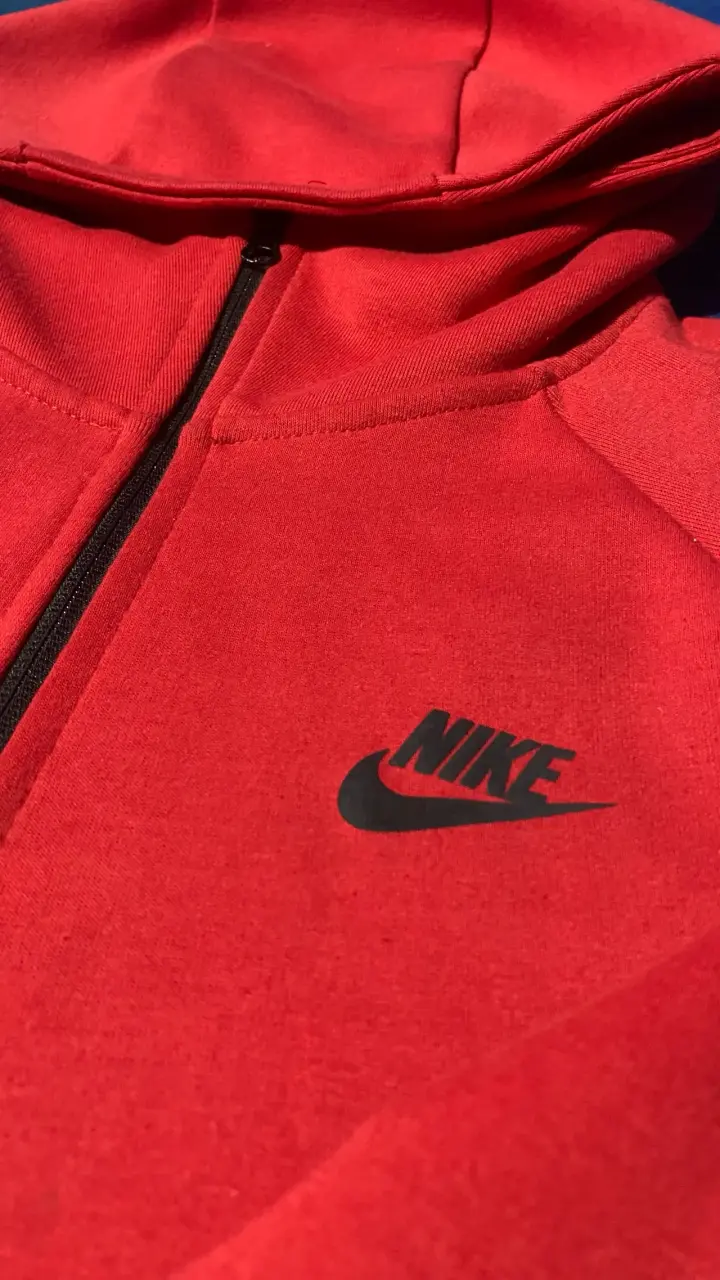 Polerón Nike Tech Rojo/Negro talla M - 3