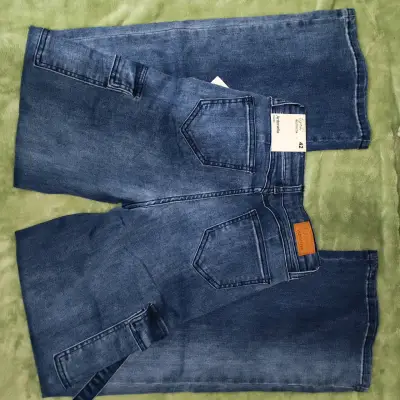 Jeans cargo azul oscuro para Dama con bolsillos - miniatura 2