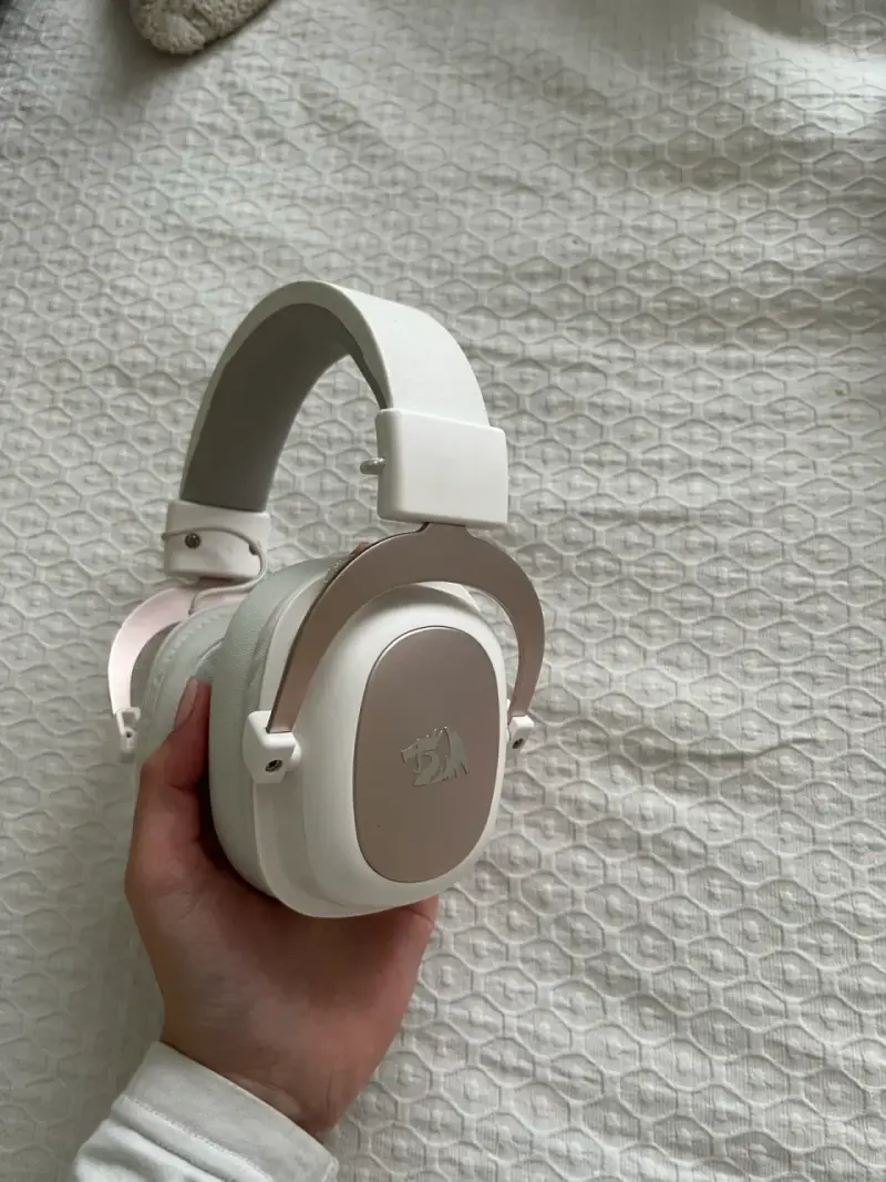 Audífonos gamer Redragon Zeus 2 blancos - 4