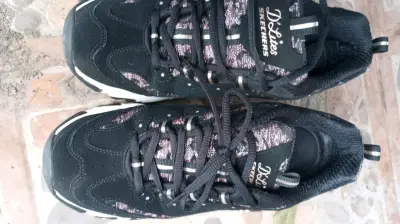 Zapatillas Skechers D'Lites negras para mujer - miniatura 1