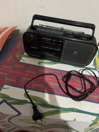 Radio cassette Kioto AM/FM con grabadora - miniatura 1