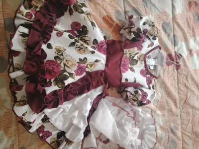 Vestido de huasa floral con volantes - miniatura 2