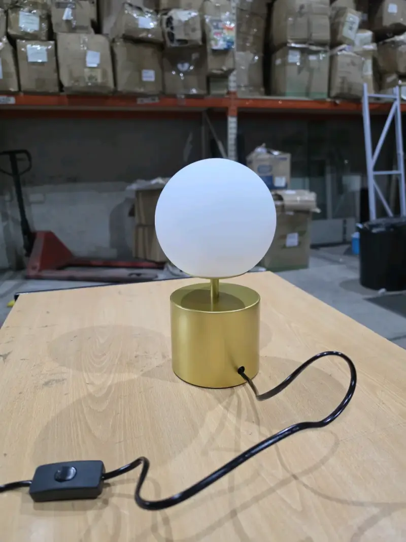 Lámpara de mesa diseño luna dorada - 4
