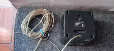 Parlante compacto con cable - miniatura 4