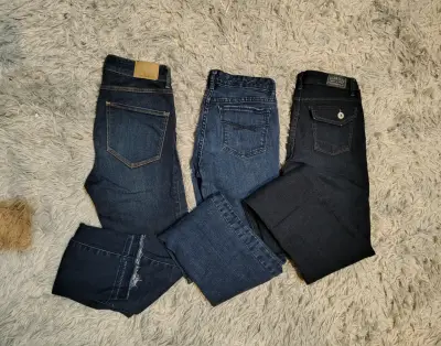 Lote de tres jeans para niña - miniatura 1