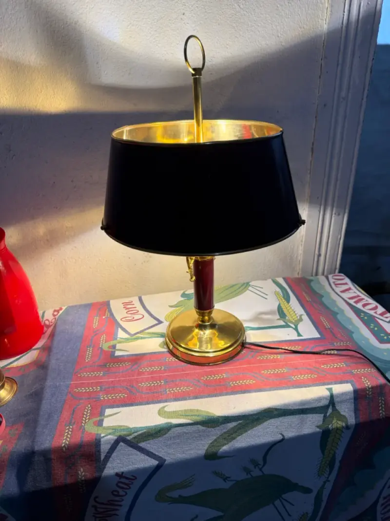 Lámpara de mesa vintage dorada y negra - 5