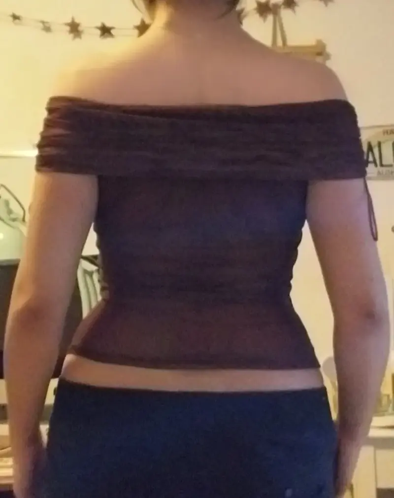 Top de mujer off-shoulder color burdeos - 3