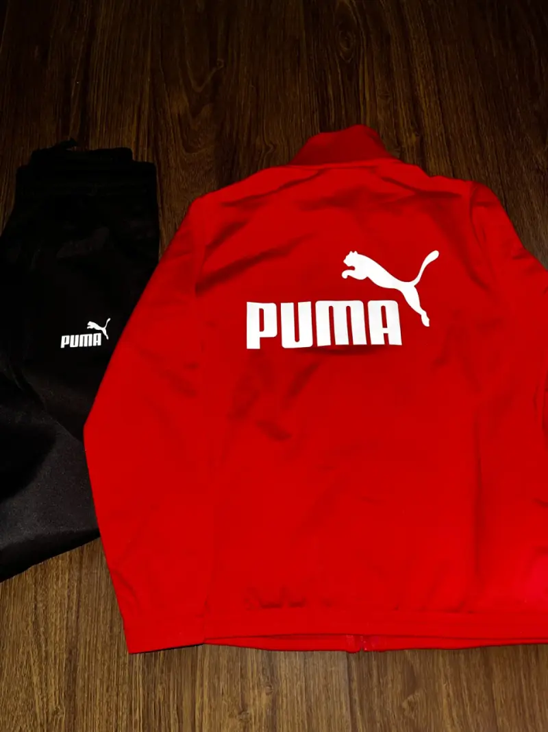 Conjunto deportivo Puma rojo y negro para niño - 2
