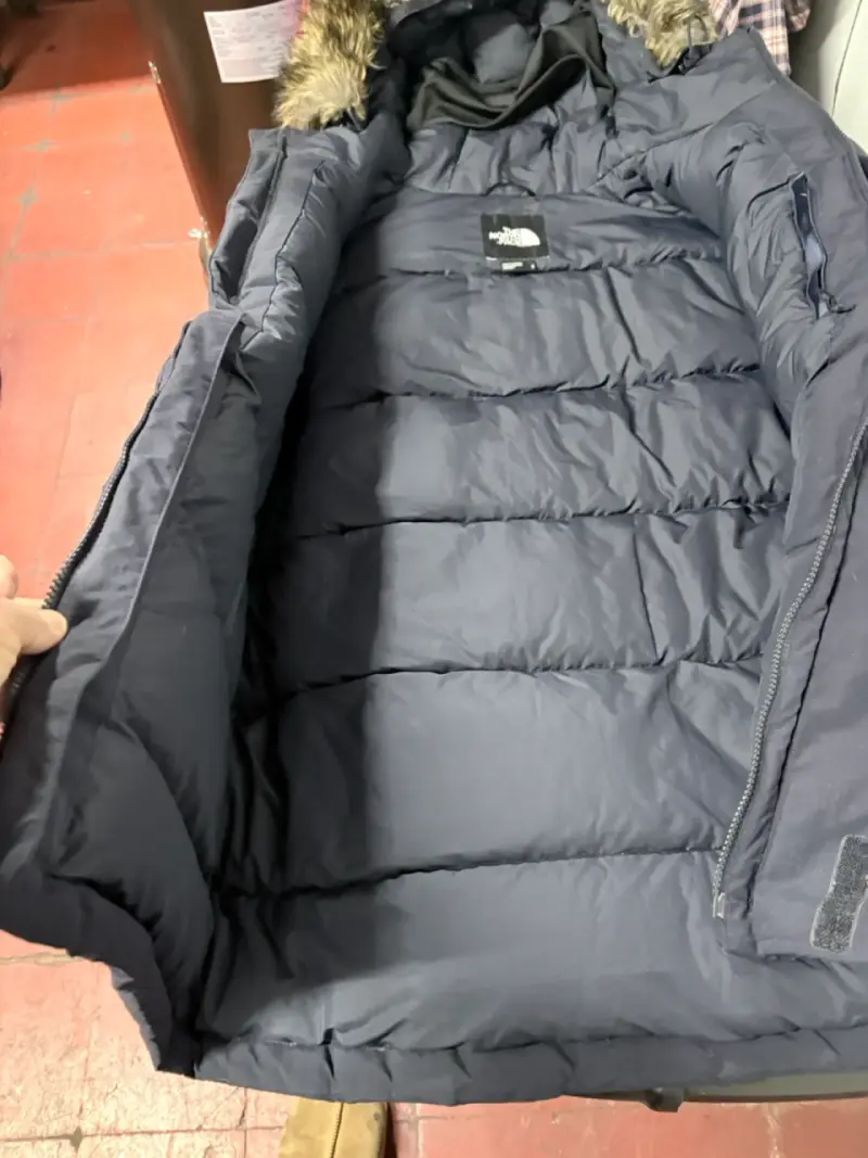 Parka The North Face con capucha de piel sintética - 3