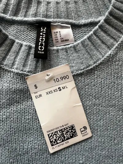 Suéter de lana azul claro H&M para mujer - miniatura 2