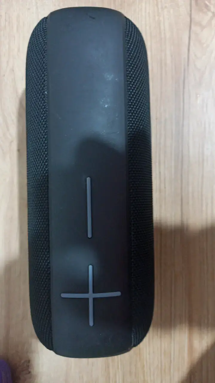 Parlante Bluetooth Portátil Blik Negro - 2