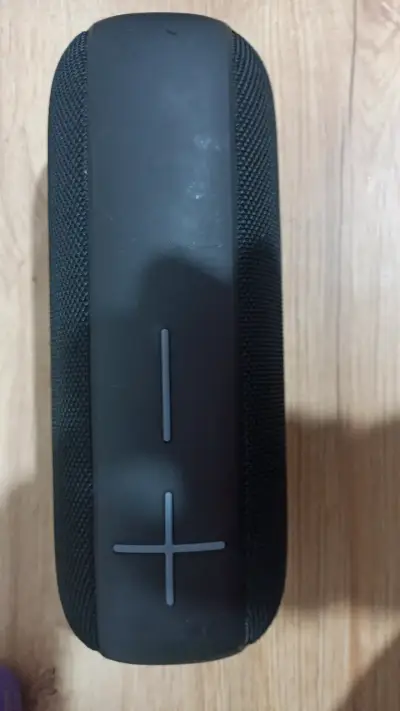 Parlante Bluetooth Portátil Blik Negro - miniatura 2