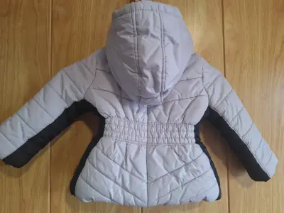 Chaqueta de invierno para niña Calvin Klein gris - miniatura 2