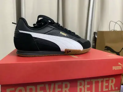 Zapatillas deportivas Puma negras y blancas - miniatura 3
