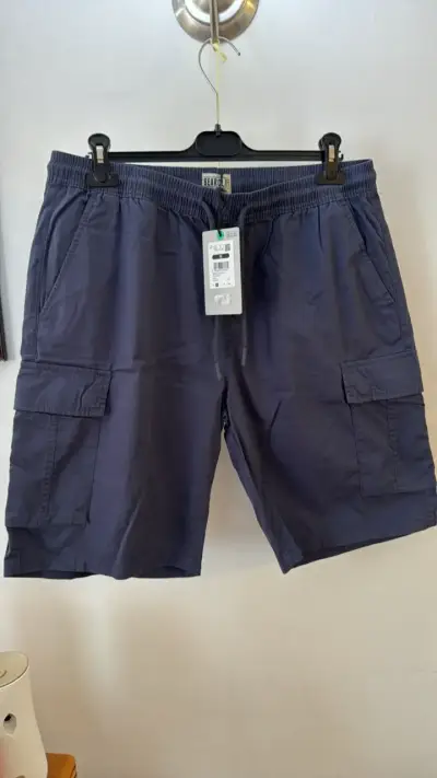 Shorts cargo azul marino Bearcliff para hombre - miniatura 1