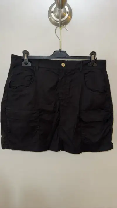 Falda negra Pepe Jeans con bolsillos cargo - miniatura 1