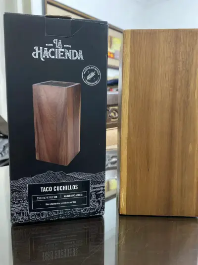 Taco de cuchillos de madera de acacia La Hacienda - miniatura 1