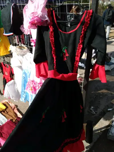Vestido de Huasa Chilena para Niña - miniatura 1