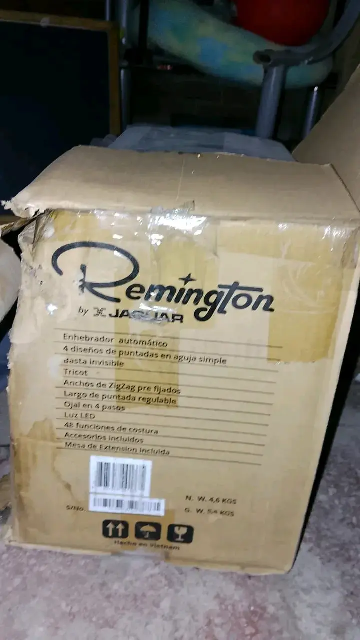 Máquina de Coser Remington Jaguar J011 Automática - 3