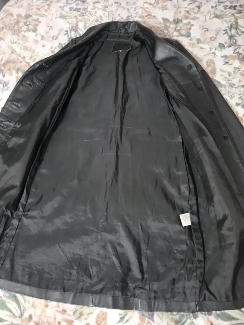 Abrigo de cuero negro para mujer - 4