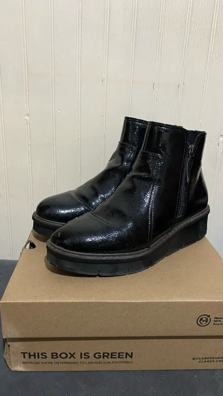 Botines Clarks mujer charol