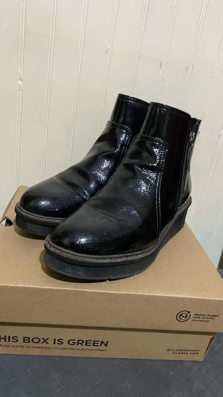 Botines Clarks mujer charol - 2