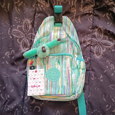 Mochila Kipling estampada verde con llavero - miniatura 1