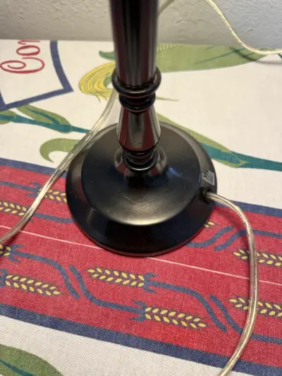 Lámpara de mesa - miniatura 3