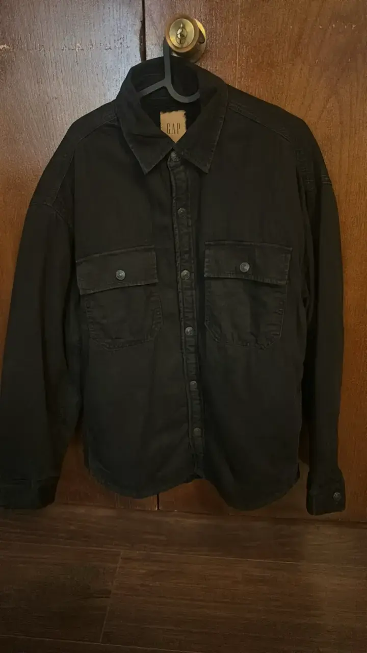 Chaqueta de mezclilla negra GAP para hombre - 1