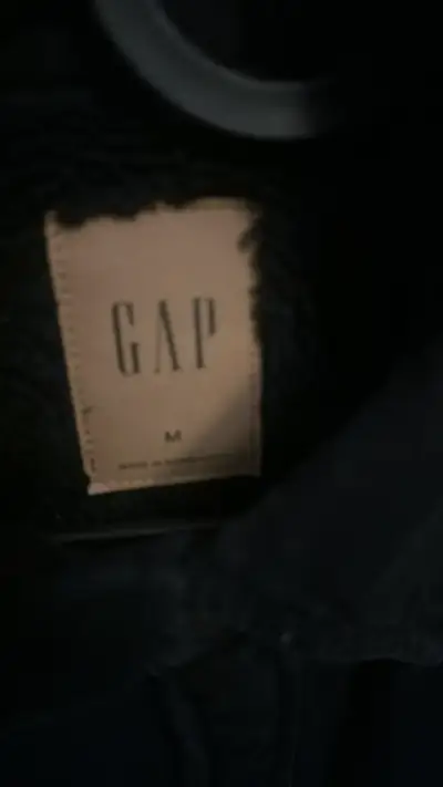Chaqueta de mezclilla negra GAP para hombre - miniatura 2