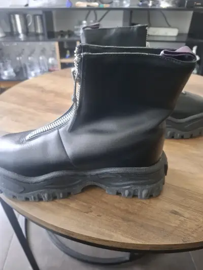 Botas de cuero negro con cierre - Eytys - miniatura 2
