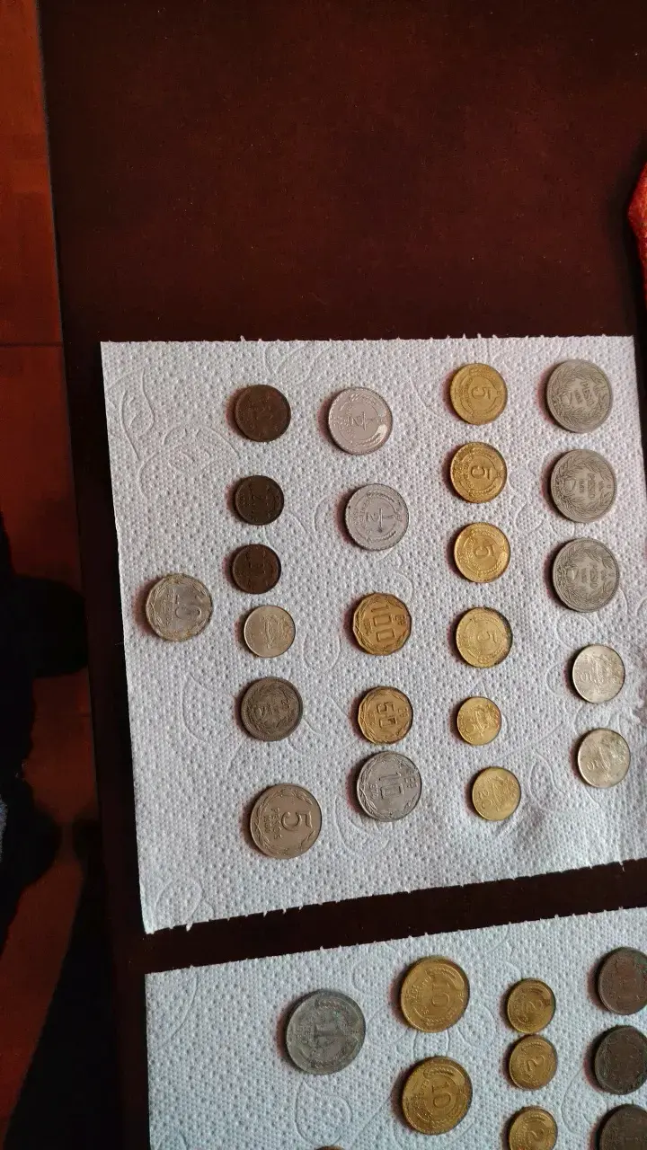 Colección de monedas antiguas variadas - 2