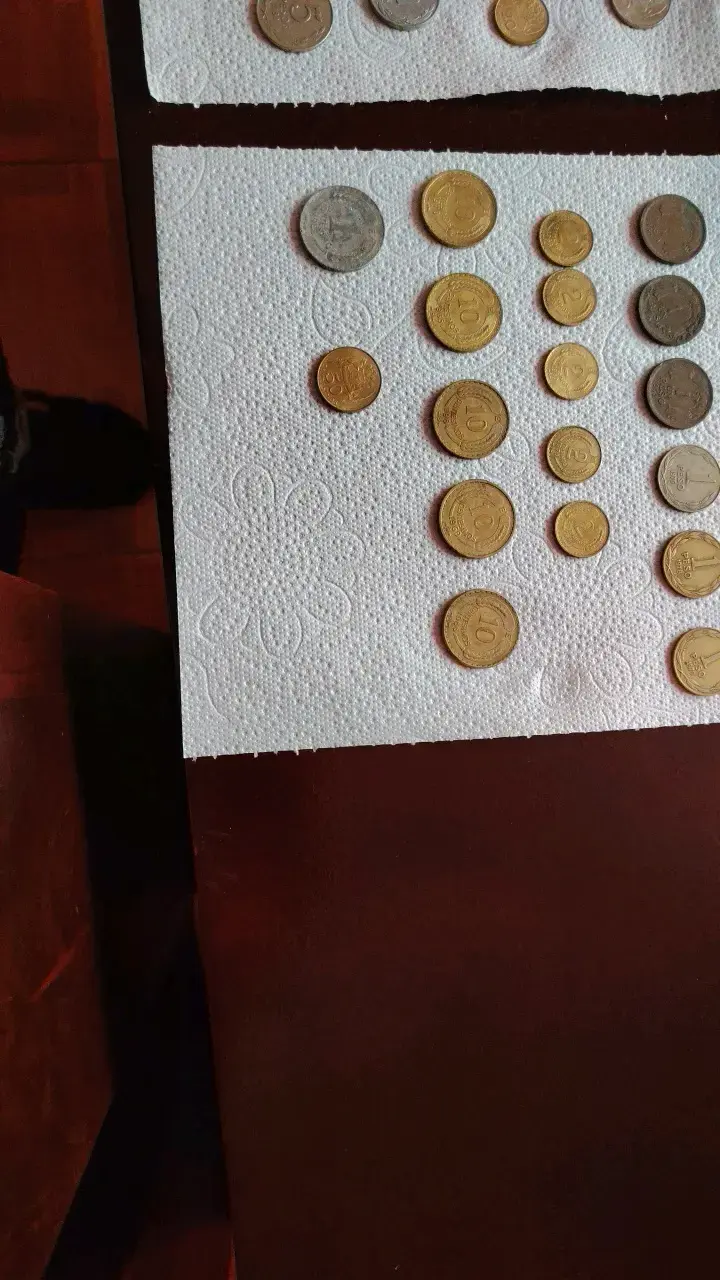 Colección de monedas antiguas variadas - 3