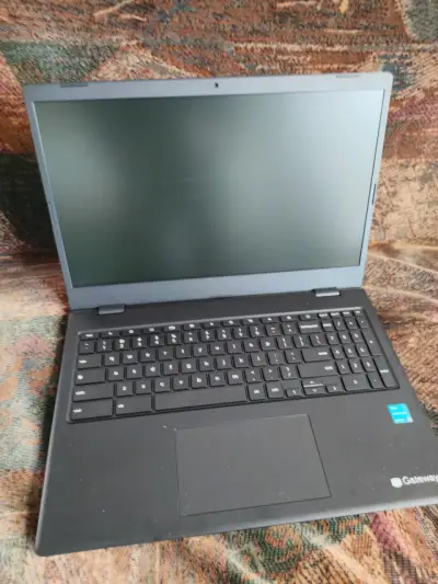 Laptop Gateway Chromebook con pantalla de 15 pulgadas - miniatura 1
