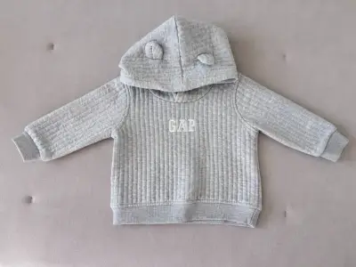 Conjunto de bebé GAP gris 6-9 meses - miniatura 1