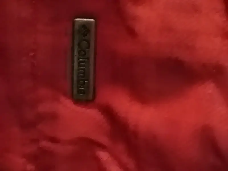 Chaqueta de invierno roja Columbia con capucha - 5