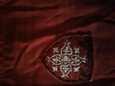 Chaqueta de invierno roja Columbia con capucha - miniatura 6