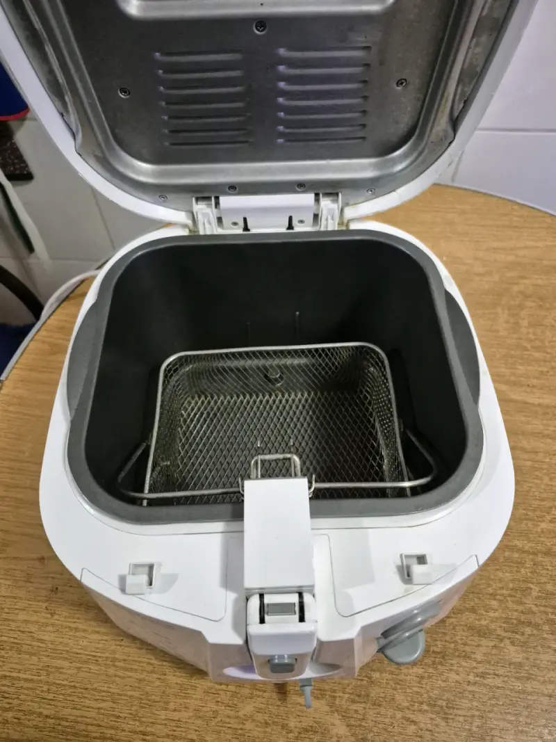 Freidora eléctrica Somela DeepFryer DF5405 - 5