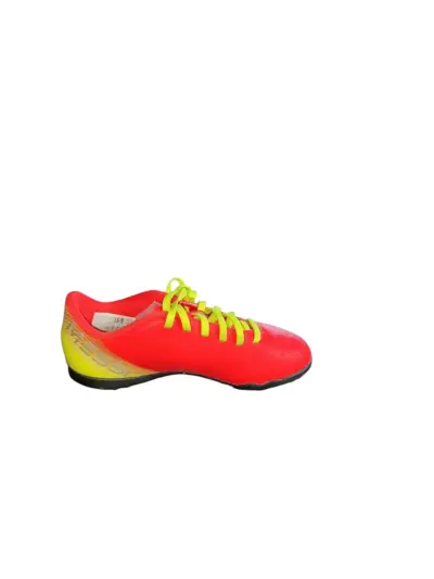 Zapatillas de fútbol rojas, niño talla 33. - miniatura 3